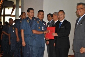 Read more about the article Majlis Penghargaan Master Of Trainers (MOT) Malaysian Emergency Response Services (MERS) 999 Di Menara Kuala Lumpur